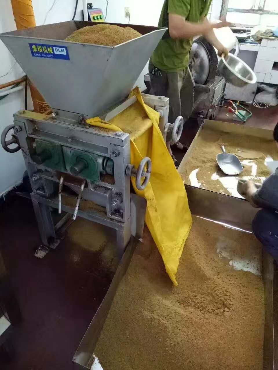 常德液压压榨机,常德固液分离机,常德压滤机,常德粉碎机 常德液压压榨机,常德固液分离机,常德压滤机,常德粉碎机